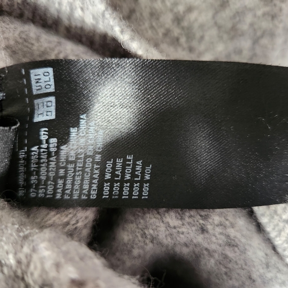 UNIQLO Gray wool cardigan sweater Size S - Picture 6 of 6